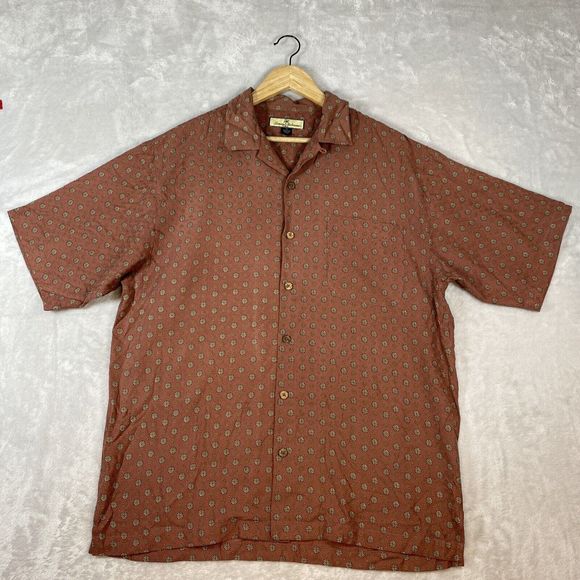 Tommy Bahama Shirt Mens Medium Maroon Hawaiian Silk Camp Casual Beach Button Up - Picture 1 of 8